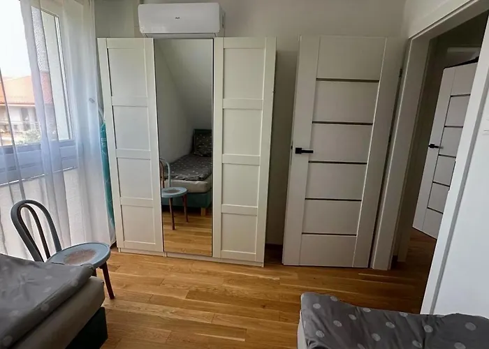 Semesterbostad Na Rozanej Rowy (Pomerania)