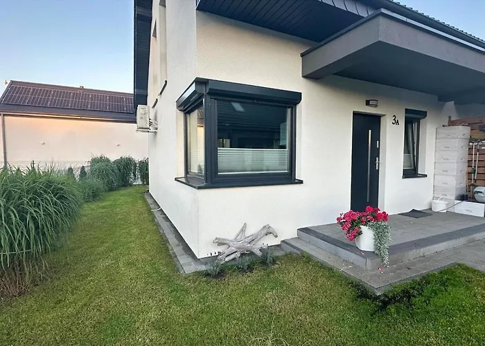 Semesterbostad Na Rozanej